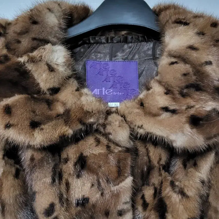 [BUNJANG] Arthe Leopard Mink Long Vest / 아르테 레오파드밍크롱베스트