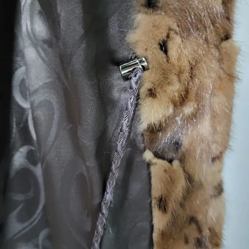 [BUNJANG] Arthe Leopard Mink Long Vest / 아르테 레오파드밍크롱베스트