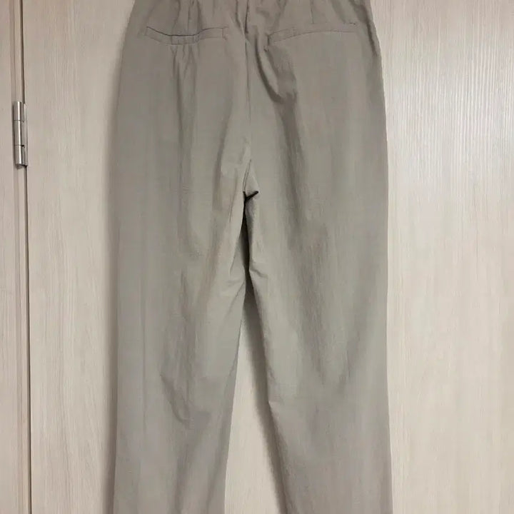 [SOLD OUT] 솔리드옴므 23FW 플리츠 투턱 세미와이드 밴딩 팬츠 46