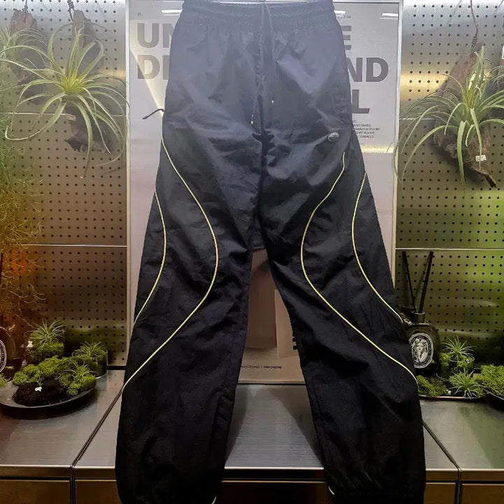 [BUNJANG] Adidas Firebird Woven Nylon Jogger Training Pants / 아디다스 파이어버드 우븐 트레이닝 나일론 조거 팬츠 바지