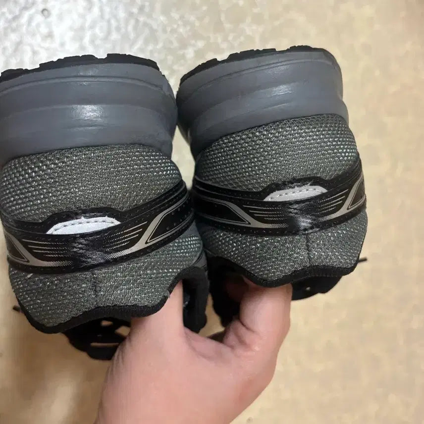 [BUNJANG] Asics Jog 100 S (2E) - Steel Grey:Pure Silver (Size 235) / 아식스 조그 100 S (2E) - 스틸 그레이:퓨어 실버