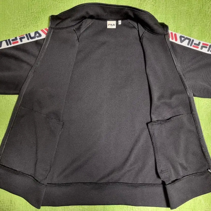 [BUNJANG] Fila Training Top L / 휠라 검정 트레이닝 상의 L