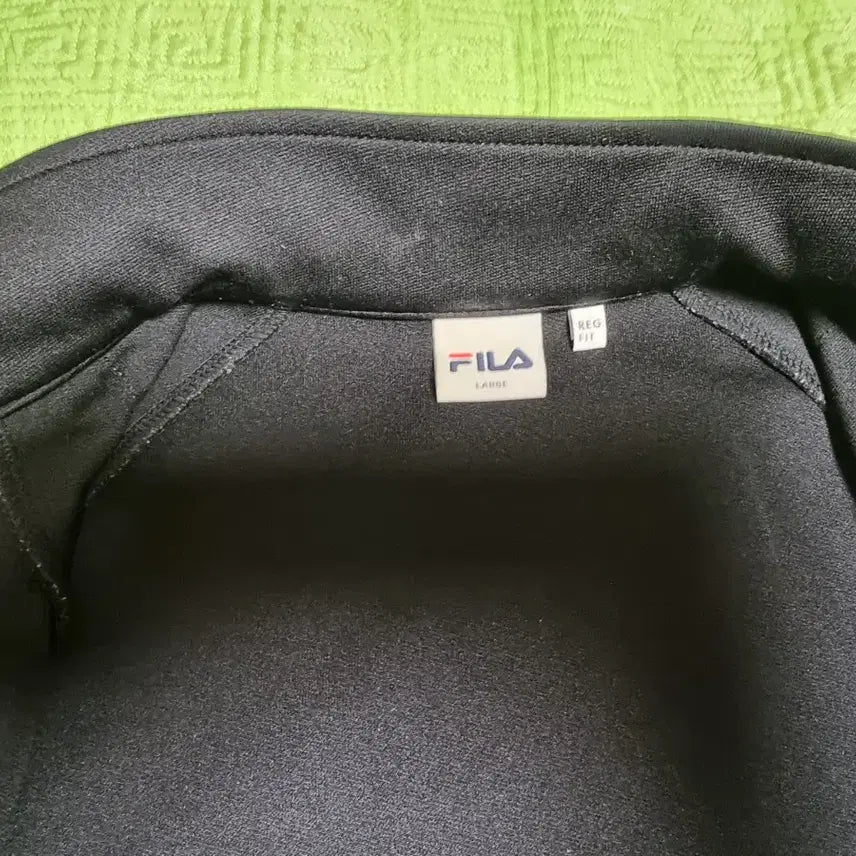 [BUNJANG] Fila Training Top L / 휠라 검정 트레이닝 상의 L