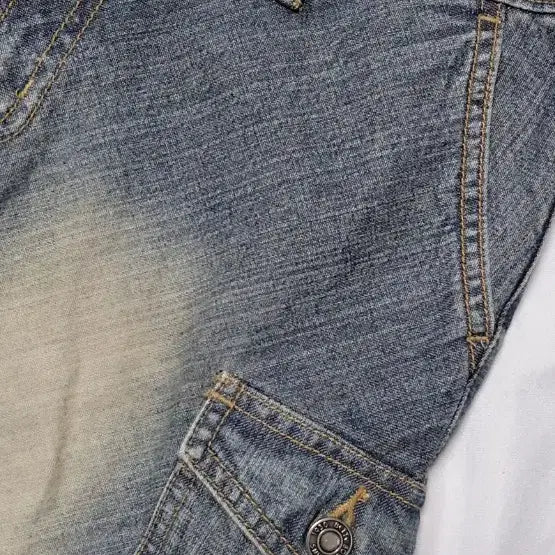 [BUNJANG] Betty Boop Denim Mini Skirt (Size 66) / 할인!! 베티붑(Betty Boop) 정품 카고 데님 미니스커트 (66)