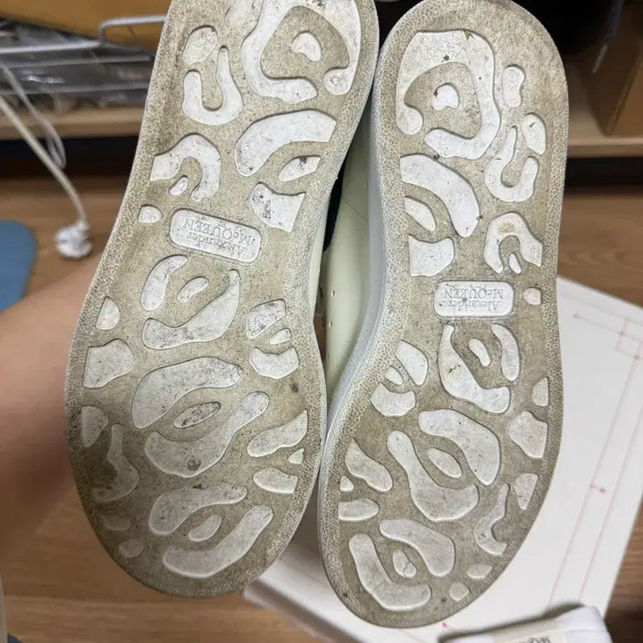 [BUNJANG] Alexander McQueen Oversized Sneakers / 알렉산더맥퀸오버솔