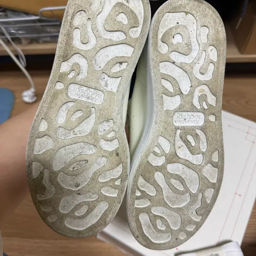 [BUNJANG] Alexander McQueen Oversized Sneakers / 알렉산더맥퀸오버솔