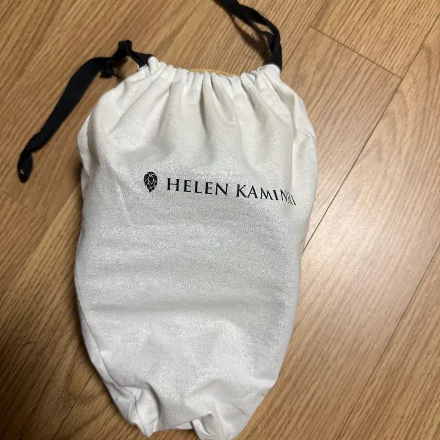 [BUNJANG] Helen Kaminski Bianca Natural Sun Cap Hat / 헬렌카민스키 비앙카 네추럴 썬캡 모자 블랙로고