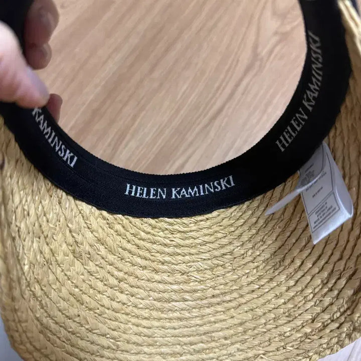[BUNJANG] Helen Kaminski Bianca Natural Sun Cap Hat / 헬렌카민스키 비앙카 네추럴 썬캡 모자 블랙로고