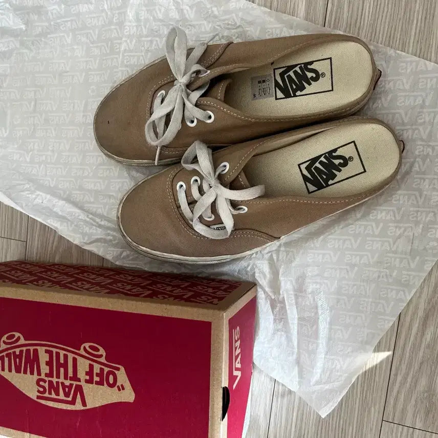 [BUNJANG] Vans Slip-On Mule Sneakers / 반스 뮬 슬립온 / 단화 230