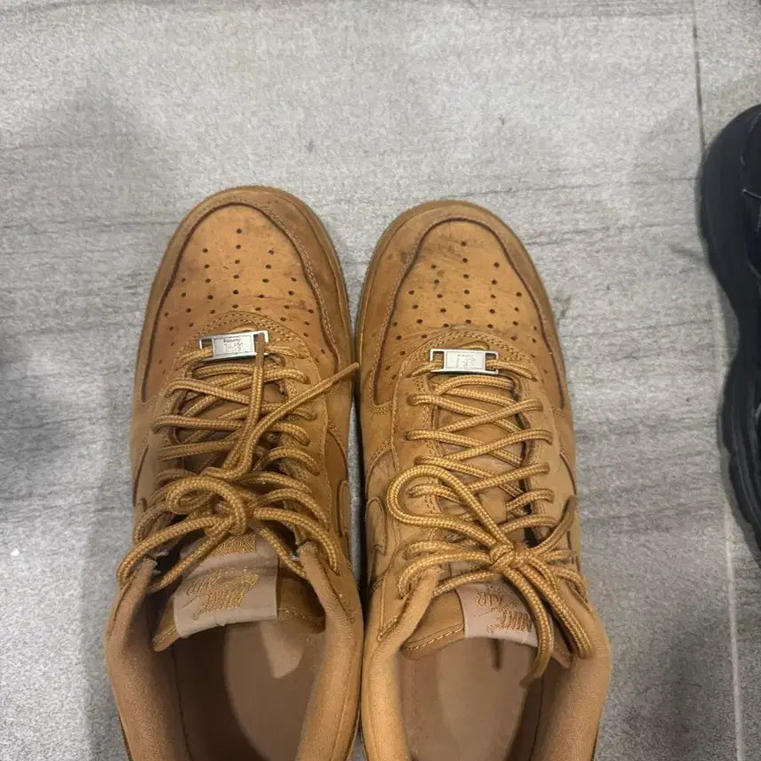 [BUNJANG] Nike Supreme Air Force 1 'Wheat' / (270)나이키 슈프림 에어포스 된장포스