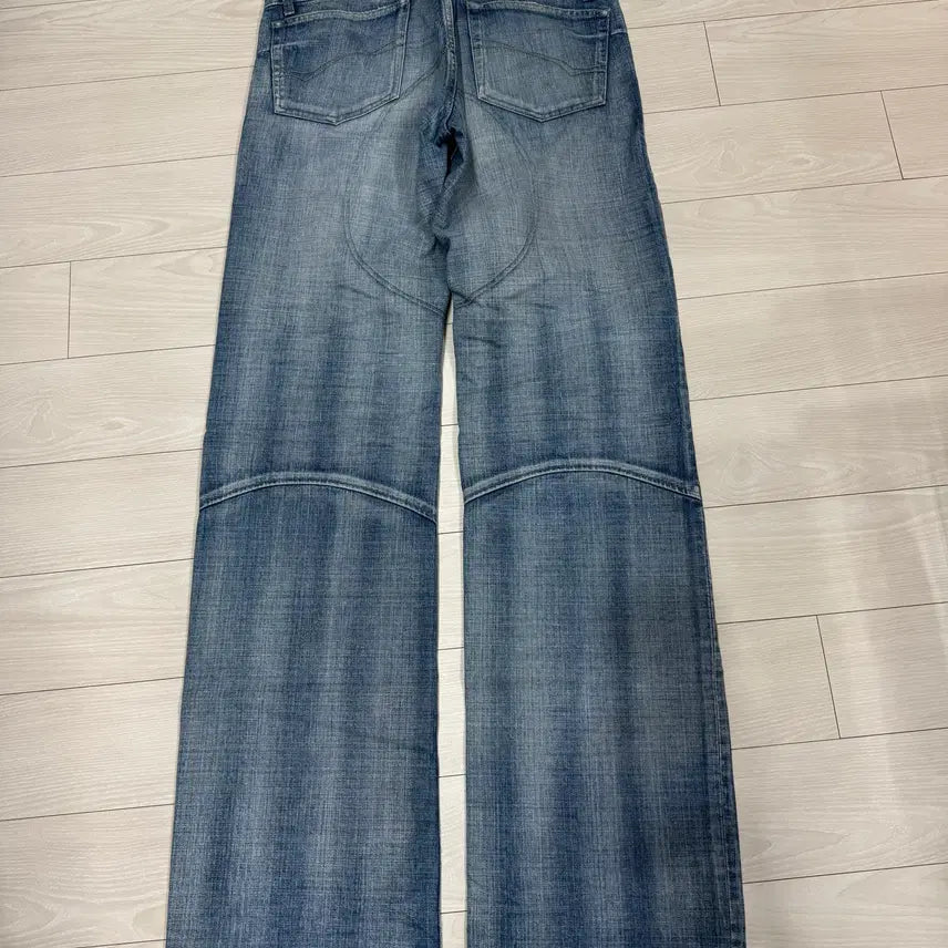 [SOLD OUT] 발렌시아가 로우웨이스트 피티드 바이커 팬츠 M사이즈