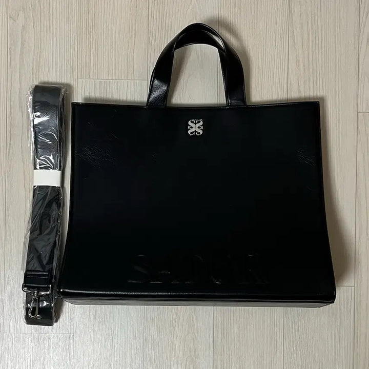 [BUNJANG] SEATTER All Day Logo Medium Tote Bag / 세터 올 데이 로고 미디움 토트백