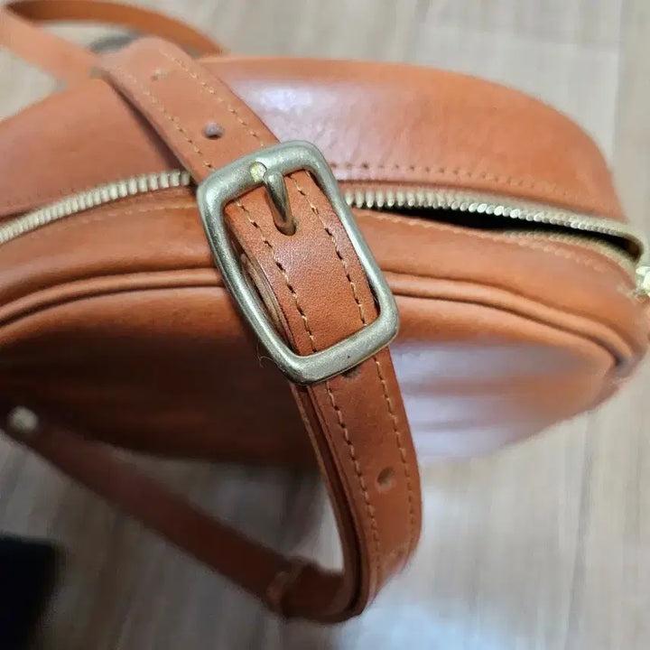 [BUNJANG] Crema Leather Shoulder Bag / 크레마 가죽 팥빵 숄더백