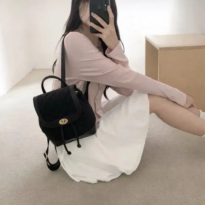 [BUNJANG] Black Quilted Backpack / 새상품/ 퀄팅 장식 백팩(당일배송)