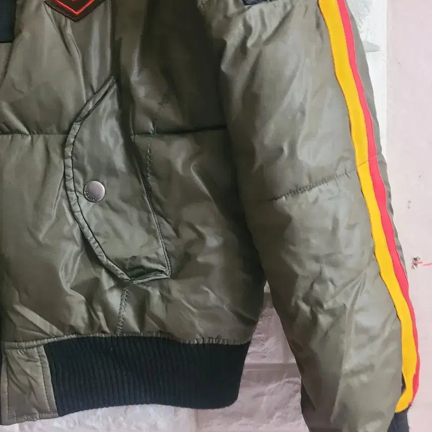 [BUNJANG] DOHC Khaki Bomber Jacket (Size M) / DOHC 카키 봄버 자켓 M