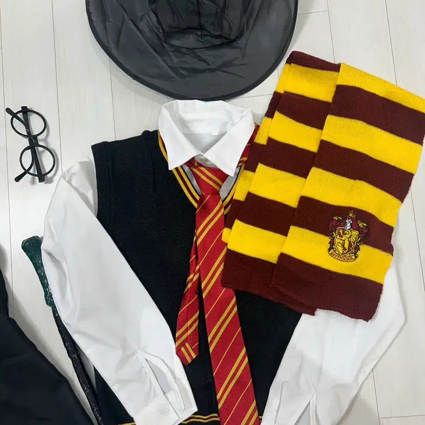 [BUNJANG] Harry Potter Gryffindor Full Uniform Set / 해리포터 그리핀도르 교복 풀세트
