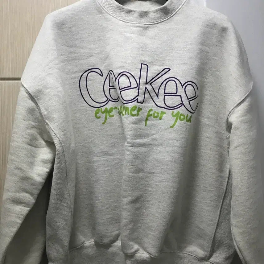 [BUNJANG] Ceekee Ivory Sweatshirt / Ceekee 아이보리 맨투맨 티셔츠