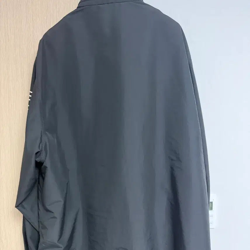 [BUNJANG] Balenciaga BB Logo Windbreaker Jacket / 빌렌시아가 BB로고 바람막이 자켓