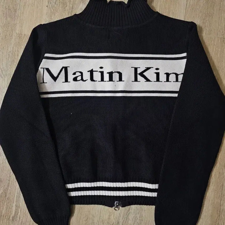 [BUNJANG] Matinkim Black Knit Zip-Up Cardigan S / 마뗑킴 블랙 니트 집업 가디건 S