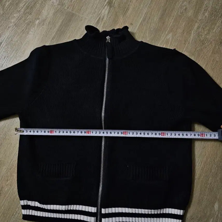 [BUNJANG] Matinkim Black Knit Zip-Up Cardigan S / 마뗑킴 블랙 니트 집업 가디건 S