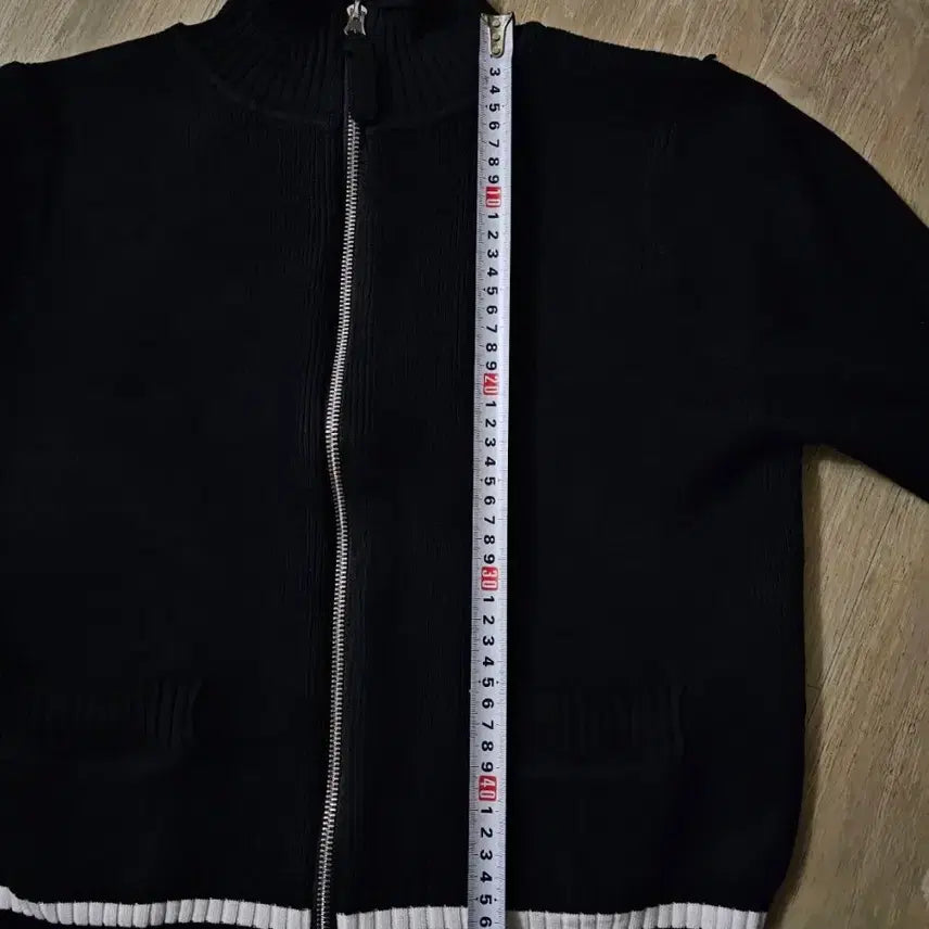 [BUNJANG] Matinkim Black Knit Zip-Up Cardigan S / 마뗑킴 블랙 니트 집업 가디건 S
