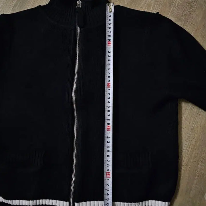 [BUNJANG] Matinkim Black Knit Zip-Up Cardigan S / 마뗑킴 블랙 니트 집업 가디건 S