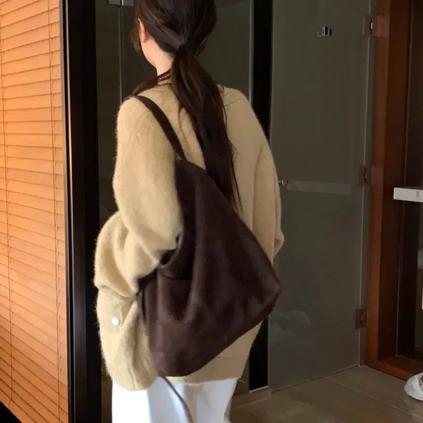 [BUNJANG] M&E Isop Suede Shoulder Bag / 므앤 이솝 스웨이드 숄더백 오버테이크 뉴하임백 브라운