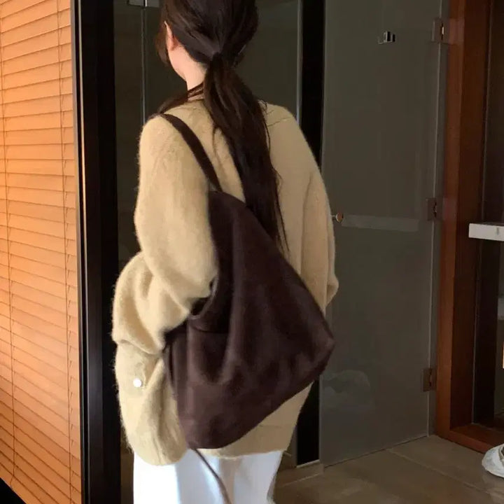 [BUNJANG] M&E Isop Suede Shoulder Bag / 므앤 이솝 스웨이드 숄더백 오버테이크 뉴하임백 브라운
