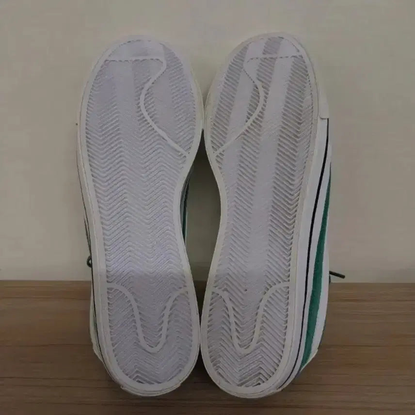 [BUNJANG] Nike Court Legacy Canvas Sneakers (280) / 나이키 코트 레거시 캔버스 운동화 (280)
