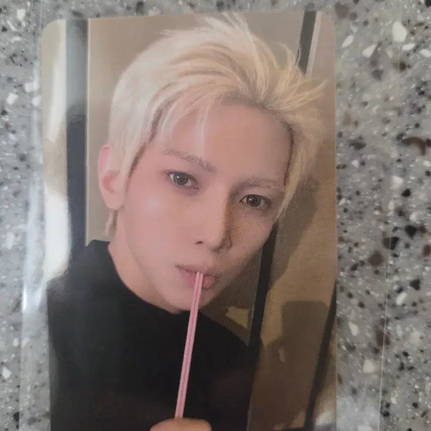 에이티즈 여상 애플뮤직 카페 포카 신촌