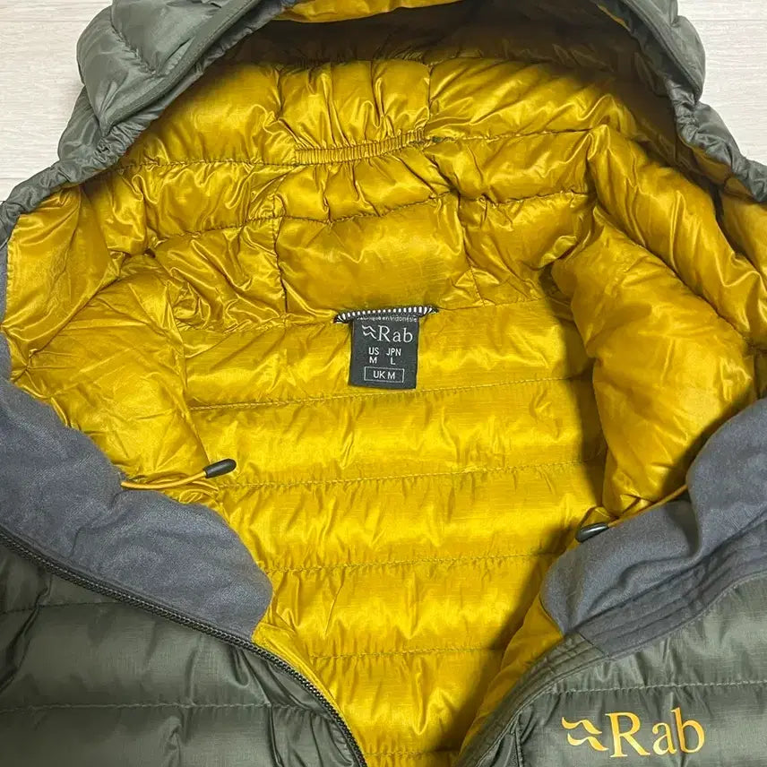[BUNJANG] Rab Microlight Alpine Light Khaki Jacket / Rab 마이크로라이트 알파인 라이트카키 M