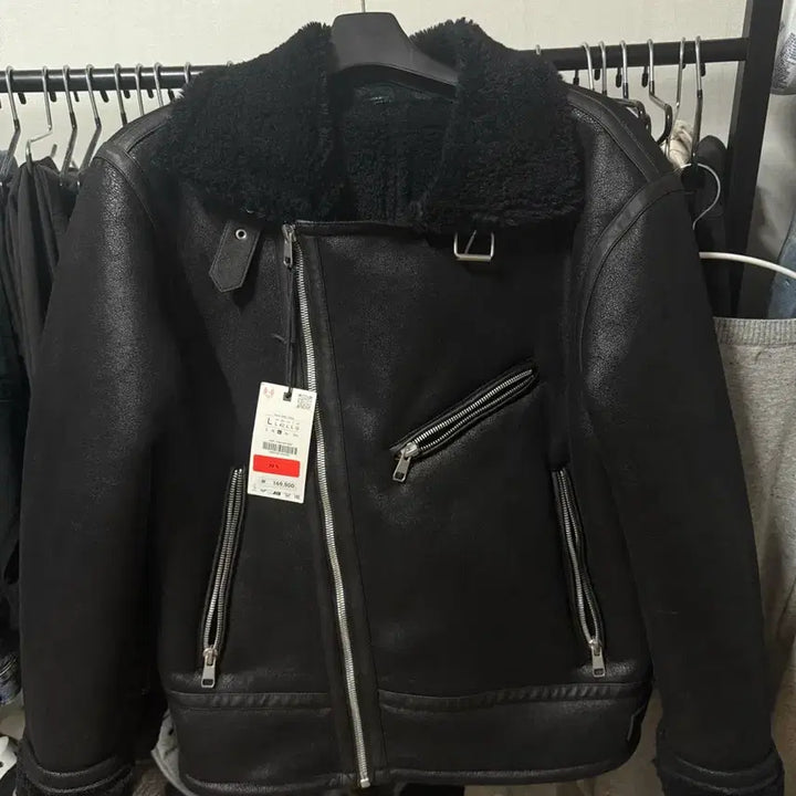 [BUNJANG] ZARA Black Mouton L Size Jacket / 자라 블랙 무스탕 L 사이즈