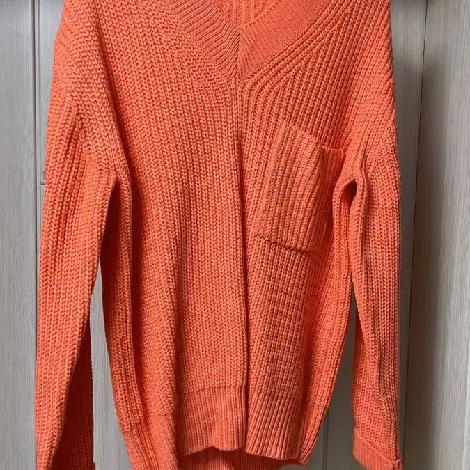 [BUNJANG] PLAC Over-sized V-neck Knit Orange / 플랙 오버사이즈 브이넥 니트 오렌지색