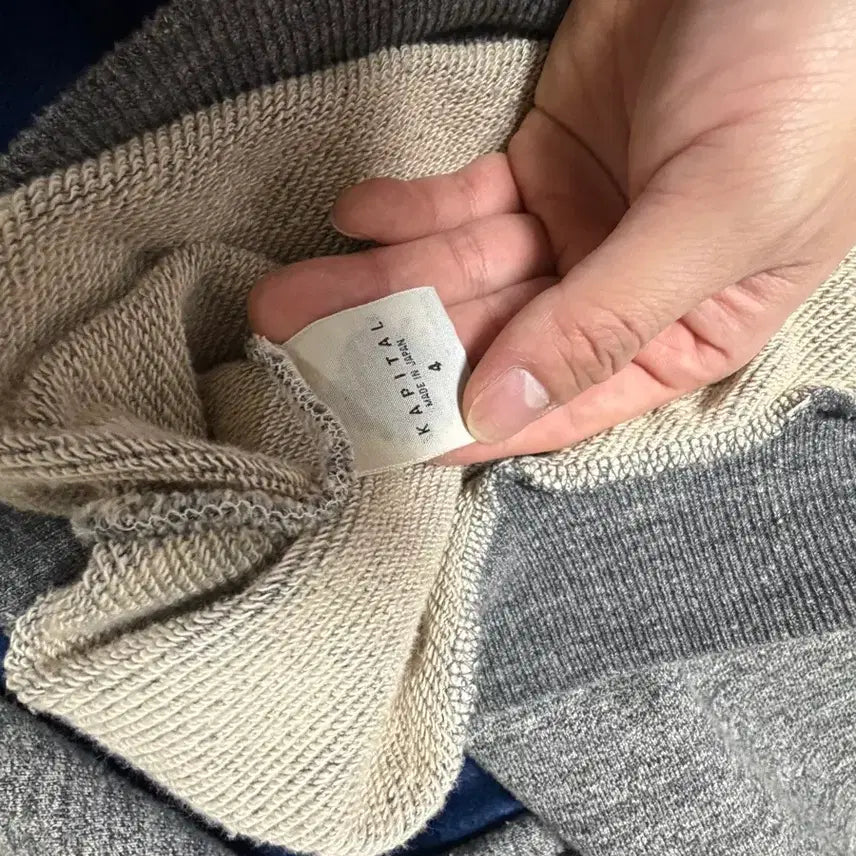 [BUNJANG] Capital Bone Sweatshirt / 캐피탈 본 스웻 팔아요