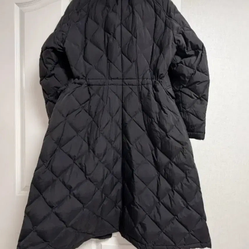[BUNJANG] Hanseom Mine Diamond Quilted Goose Down Long Padded Jacket / 한섬 마인 다이아 퀼팅 구스 다운 롱 패딩 블랙