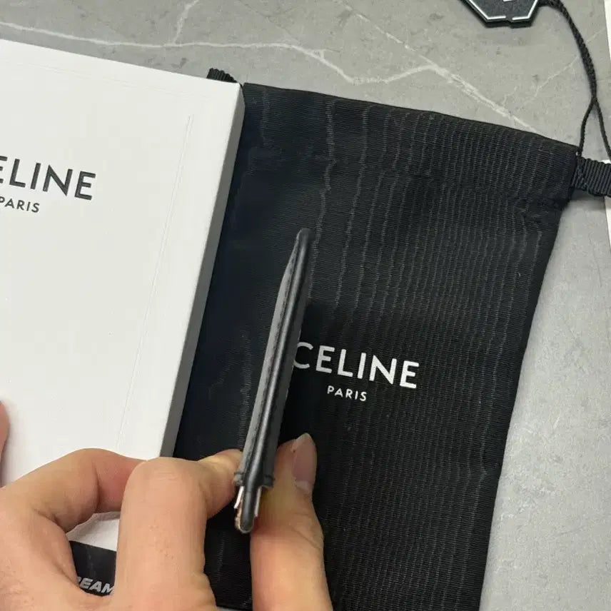 [BUNJANG] Celine Triomphe Card Wallet / 셀린느 트리옹프 카드지갑