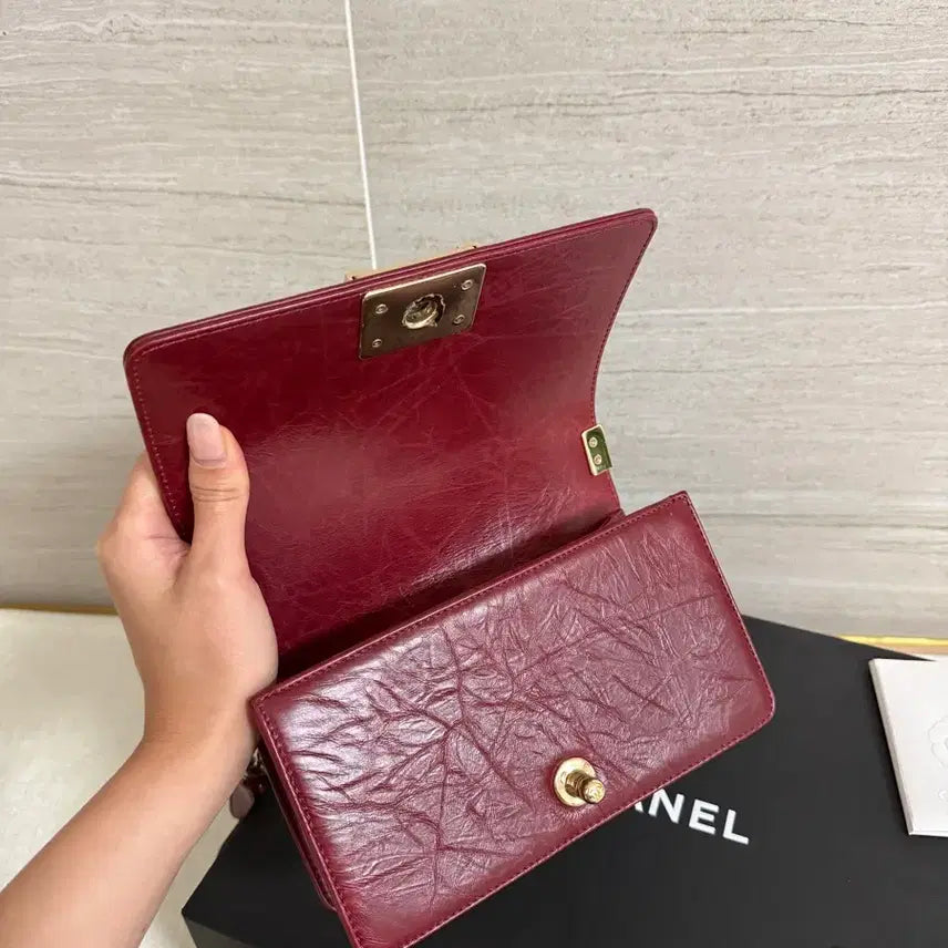 [BUNJANG] Chanel Boy Bag Burgundy Small / 샤넬 보이백 버건디 26번대 한정판 스몰