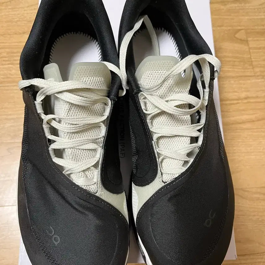 [BUNJANG] On-Running Papyrus Hyper Black 275 / [275] 온러닝 파프 하이퍼 블랙