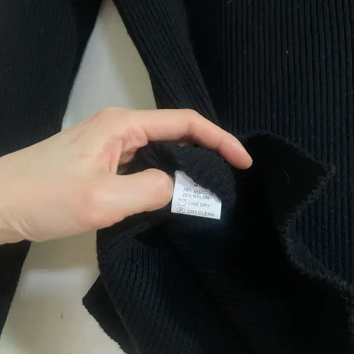 [BUNJANG] U-Neck Square Neck Black Ribbed Knit Top / 수입의류 U넥 스퀘어넥 블랙 골지 니트