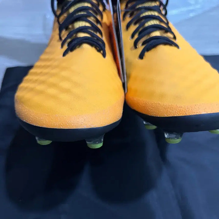 [SOLD OUT] (새상품) 나이키 마지스타 AG-pro [250] 축구화