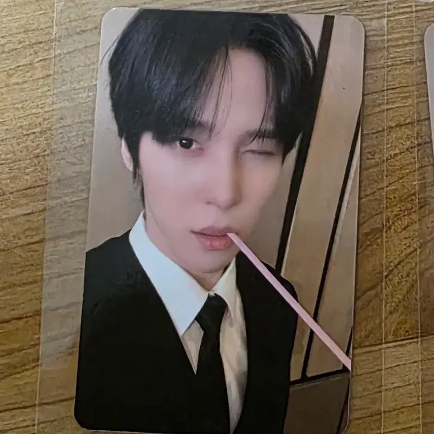 에이티즈 오픽 음료포카 정윤호 ateez offik