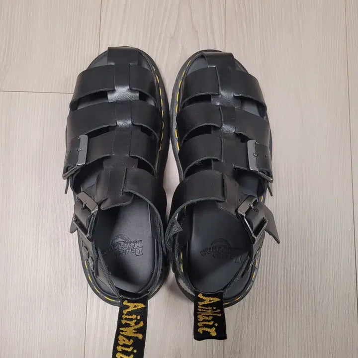 [BUNJANG] Dr. Martens Fisherman Sandals Black UK6 / 닥터마틴 피셔맨 샌들 블랙 UK6