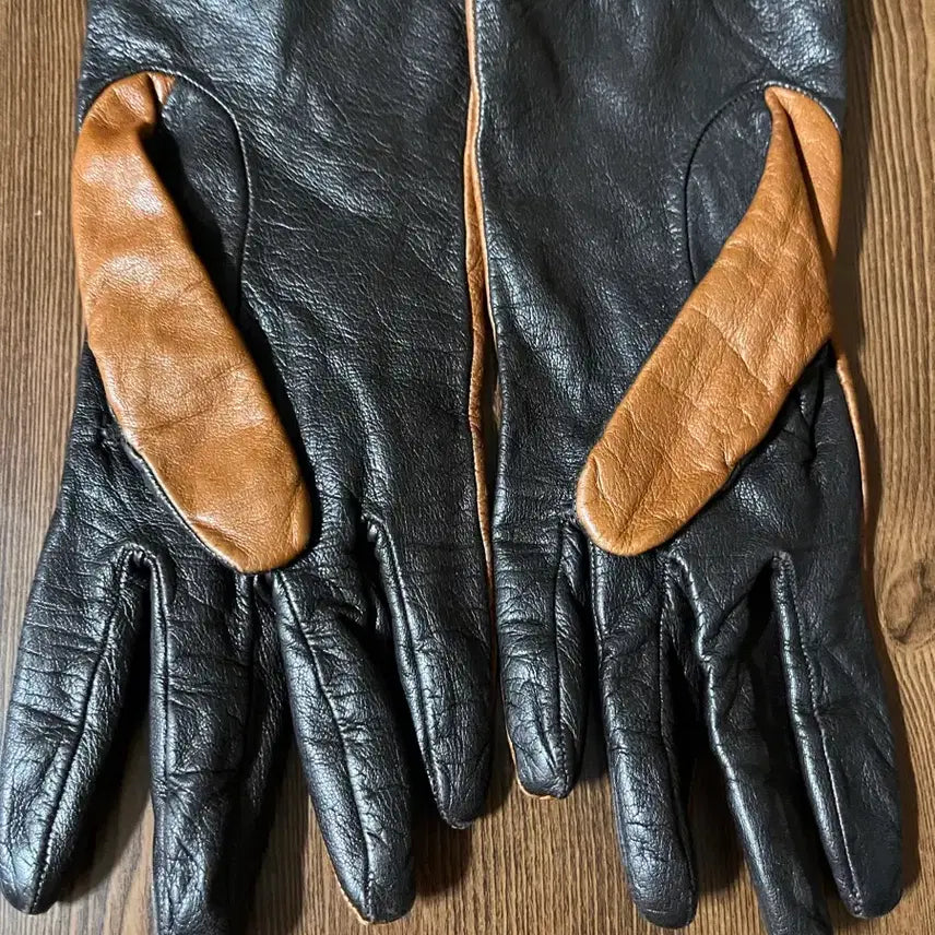 [BUNJANG] Bally Leather Gloves (S~M) / Bally 가죽 장갑((S~M)