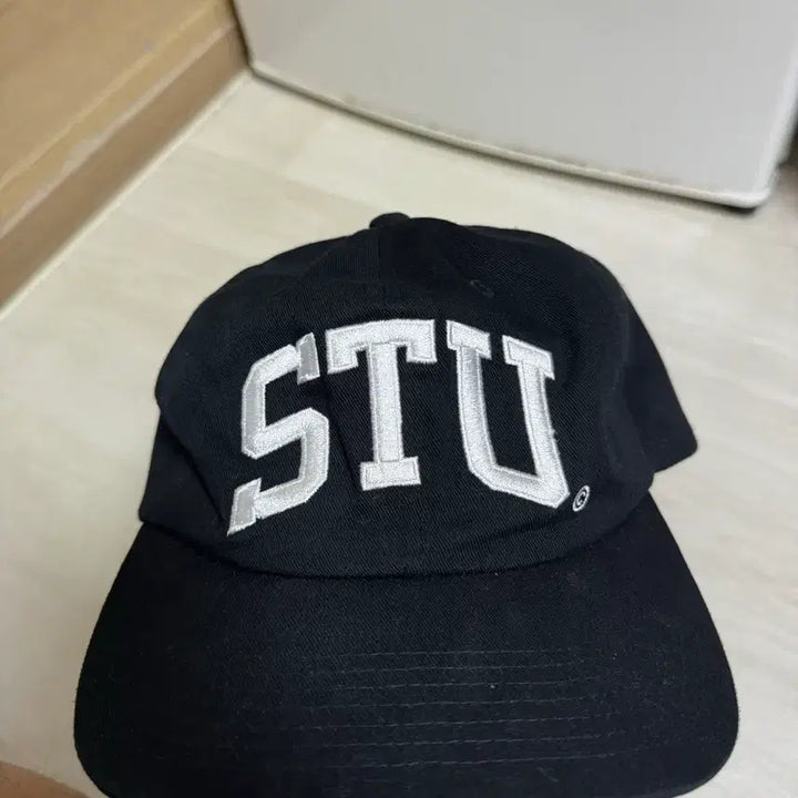 [BUNJANG] Stussy Arch Strapback Cap Black / 스투시 스투 아치 스트랩백 캡 블랙 팔아요
