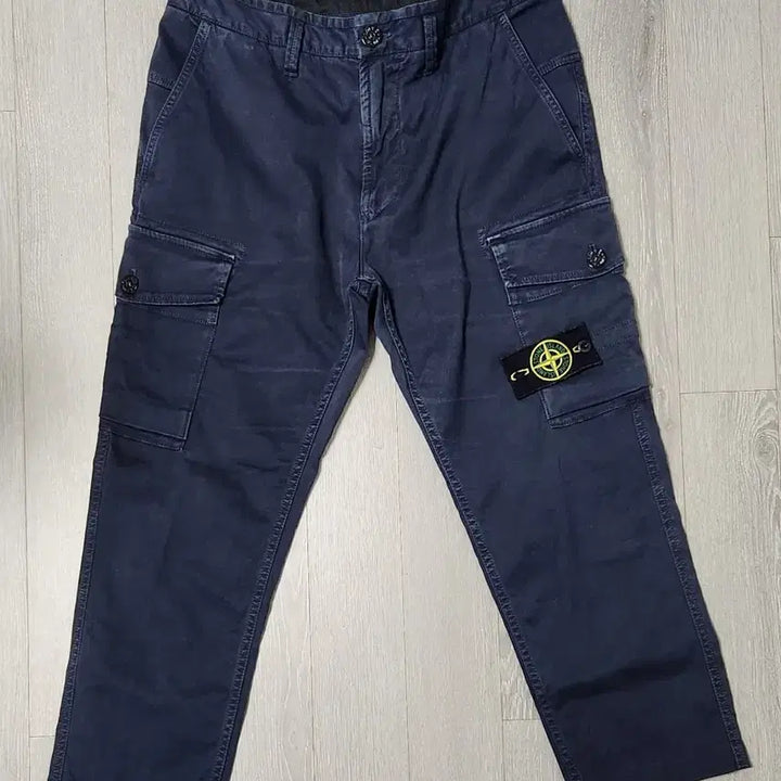 [BUNJANG] Stone Island Cargo Pants / 스톤아일랜드 카고 팬츠 (바지)