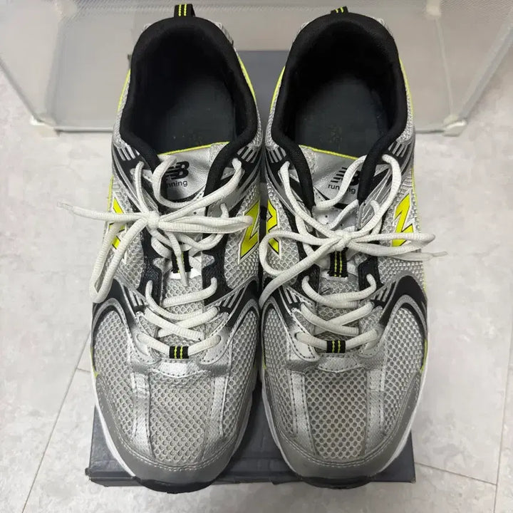 [BUNJANG] New Balance 530 Silver/Yellow Sneakers / 뉴발란스 530 실버/옐로우 운동화 275