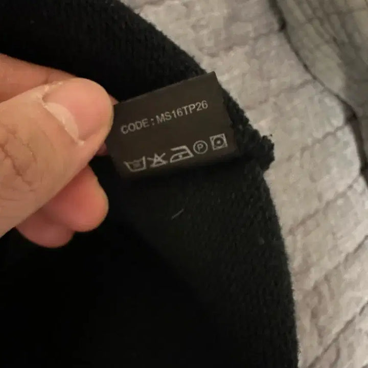 [BUNJANG] Vetements Champion Parody Sweatshirt / [S] 베트멍 챔피언 패러디 스웻셔츠