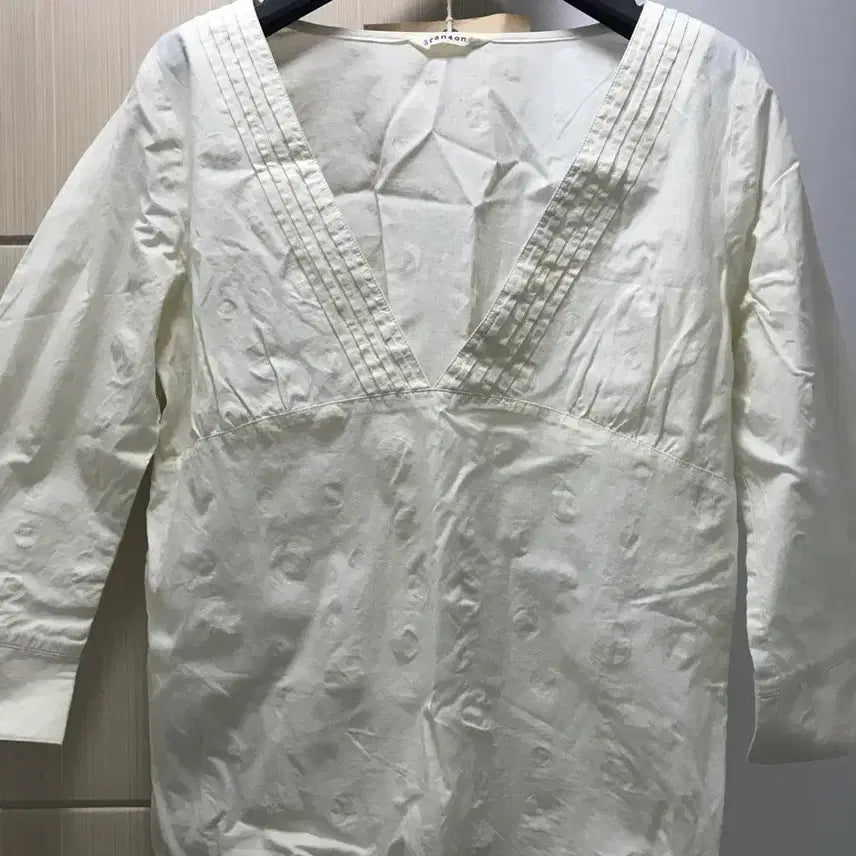 [BUNJANG] 3ran4on Ivory Linen Blouse / 일본 브랜드 3ran4on 아이보리 린넨 블라우스