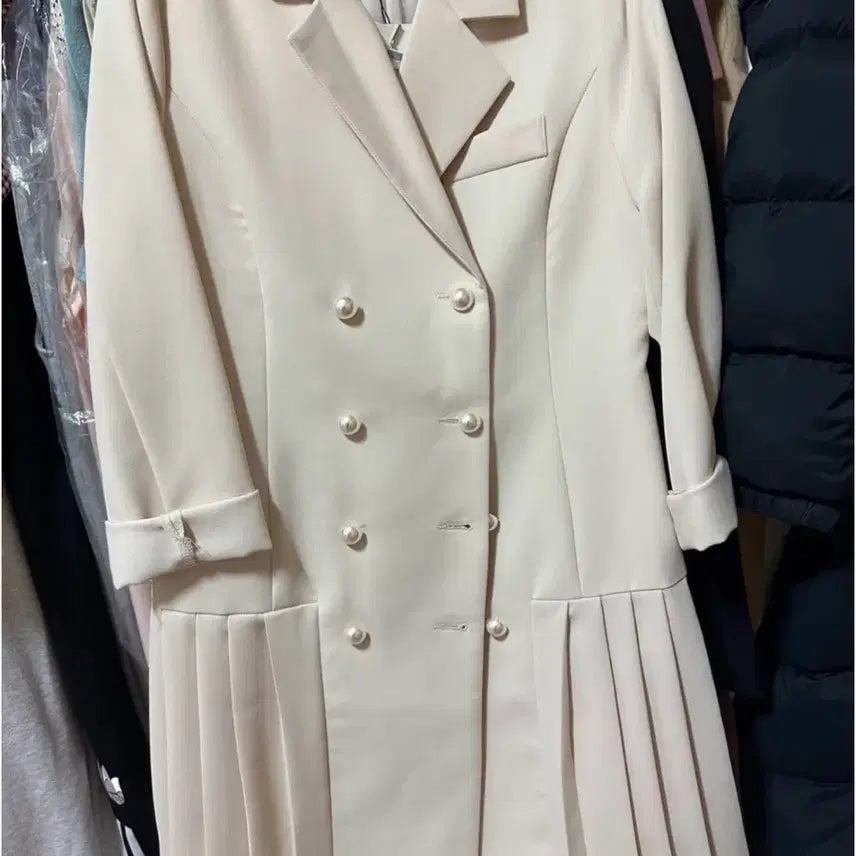 [BUNJANG] Ivory Pleated Midi Dress / 졸업식,하객룩,상견례 플리츠 원피스