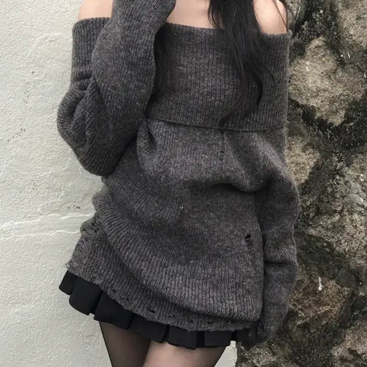 [BUNJANG] Vintage Damaged Charcoal Off-Shoulder Knit / 택포) 빈티지 데미지 오프숄더 챠콜 니트